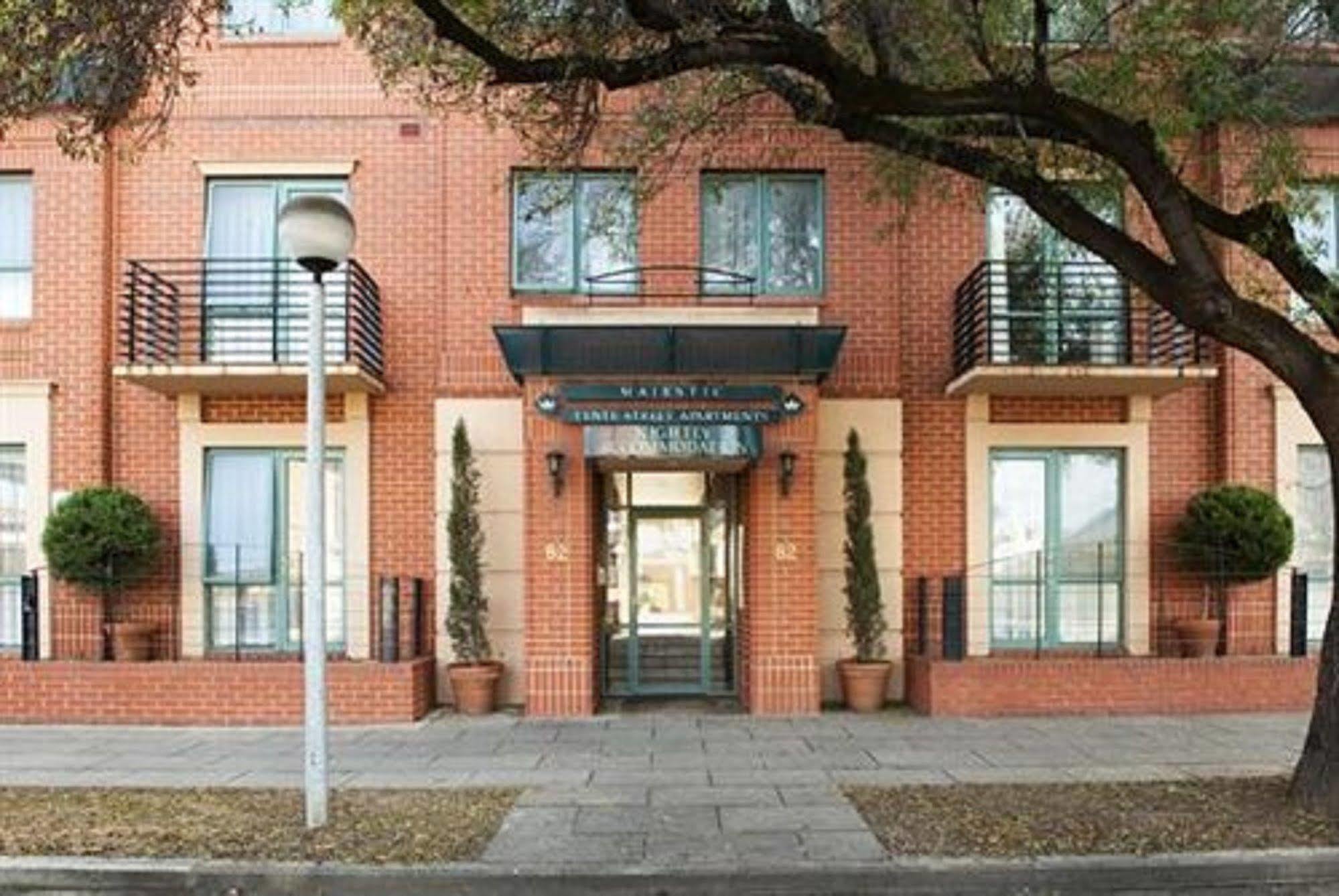 Majestic Tynte Street Apartments Аделаида Экстерьер фото
